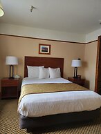 Luxury Inn And Suites