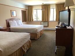 Luxury Inn And Suites