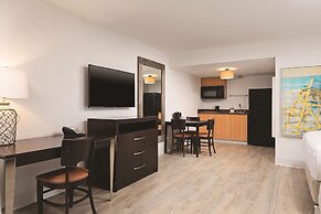 St Pete Shores Hotel