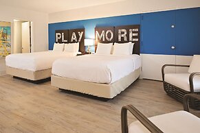St Pete Shores Hotel