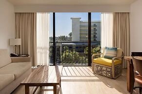 St Pete Shores Hotel