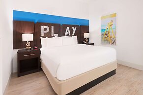 St Pete Shores Hotel