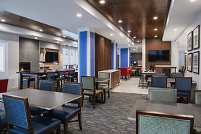 Holiday Inn Express & Suites Saskatoon Centre by IHG