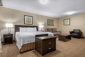 Clarion Hotel & Suites