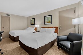 Clarion Hotel & Suites