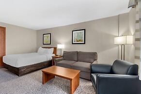 Clarion Hotel & Suites