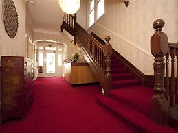 Denewood Hotel - Guest Accomodation