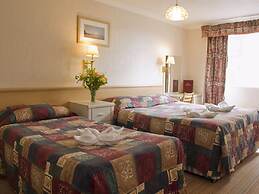 Denewood Hotel - Guest Accomodation