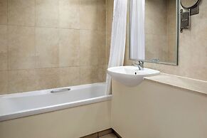 Ramada by Wyndham Cheltenham