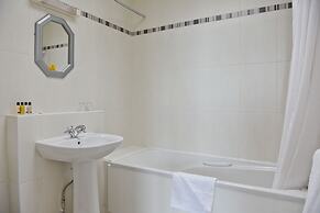 Riviera Hotel & Holiday Apartments