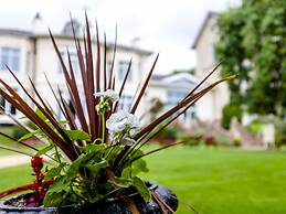 Devonshire House Hotel
