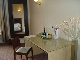 Devonshire House Hotel