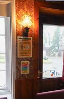 The Fox & Hounds Hotel