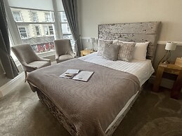 Lynton House