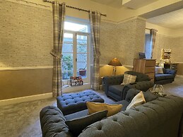 Lynton House