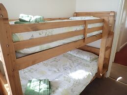 Acorn Lodge
