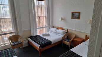The Hampton Court Guesthouse