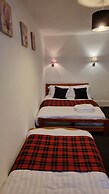 The Hampton Court Guesthouse