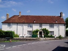Meryan House Hotel