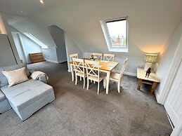 New Forest Lodge