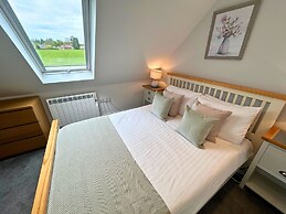 New Forest Lodge