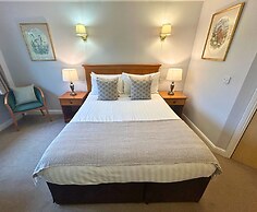 New Forest Lodge