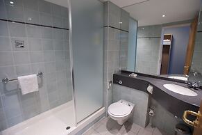 Knowsley Inn & Lounge