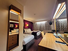 Supreme Inn Boston