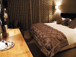 Supreme Inn Boston