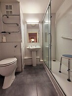 Supreme Inn Boston
