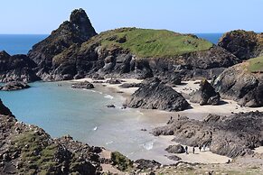 Housel Bay Hotel