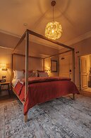 Pine Trees Hotel
