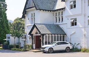 Pine Trees Hotel
