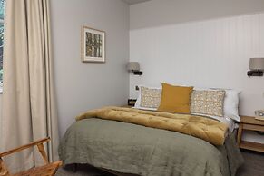 Pine Trees Hotel