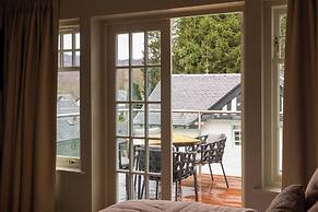 Pine Trees Hotel