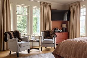 Pine Trees Hotel