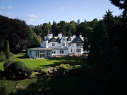 Pine Trees Hotel