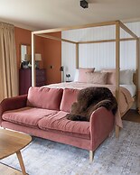Pine Trees Hotel