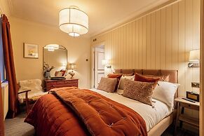 Pine Trees Hotel
