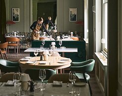 Pine Trees Hotel