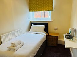 Rothwell House Hotel .