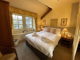 Red Lion Hotel and Manor House
