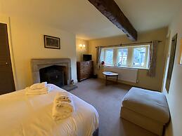 Red Lion Hotel and Manor House