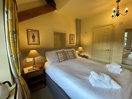 Red Lion Hotel and Manor House