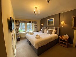 Red Lion Hotel and Manor House