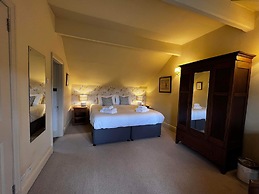 Red Lion Hotel and Manor House