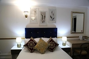 OYO 4 Sisters Inn