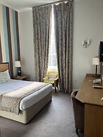The Riverside House Hotel