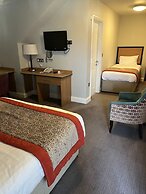 The Riverside House Hotel