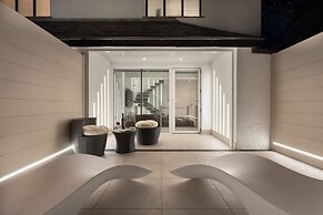 Aphrodites Group